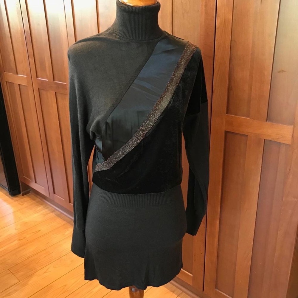 LIST short dress, brand of Italy, US size XS/S. New with tag